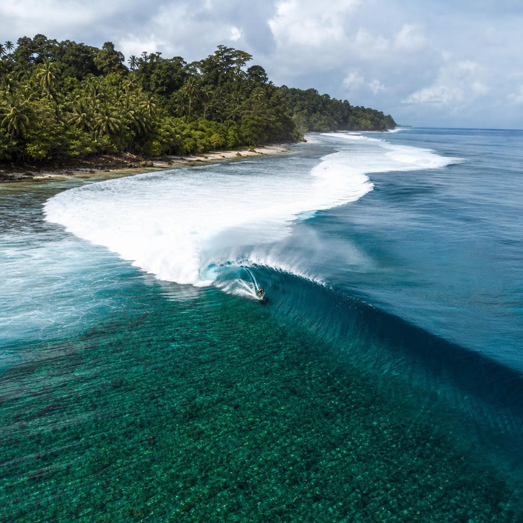 Mentawais surf destination in Indonesia